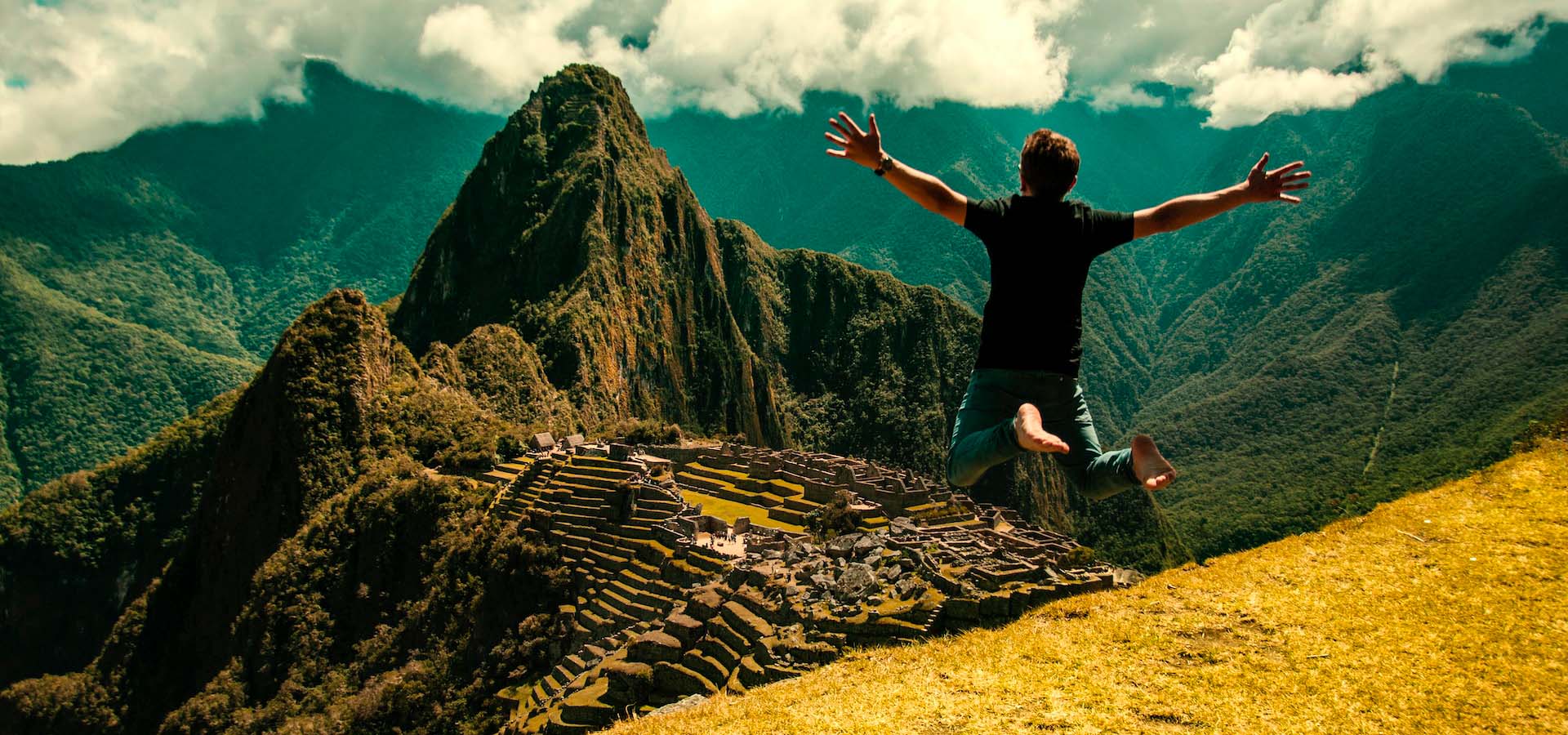 Machu Picchu, one of the 7 wonders of the world -  Sam Corporations
