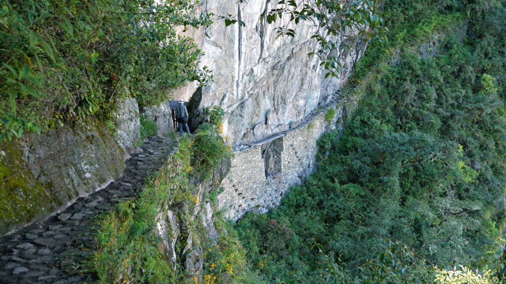 Hike Up to the Inka Bridge at Machu Picchu - Sam Corporations